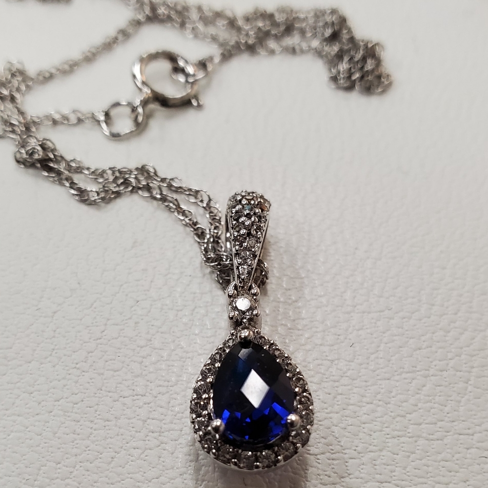 Jewelry - Picture 3 of 3